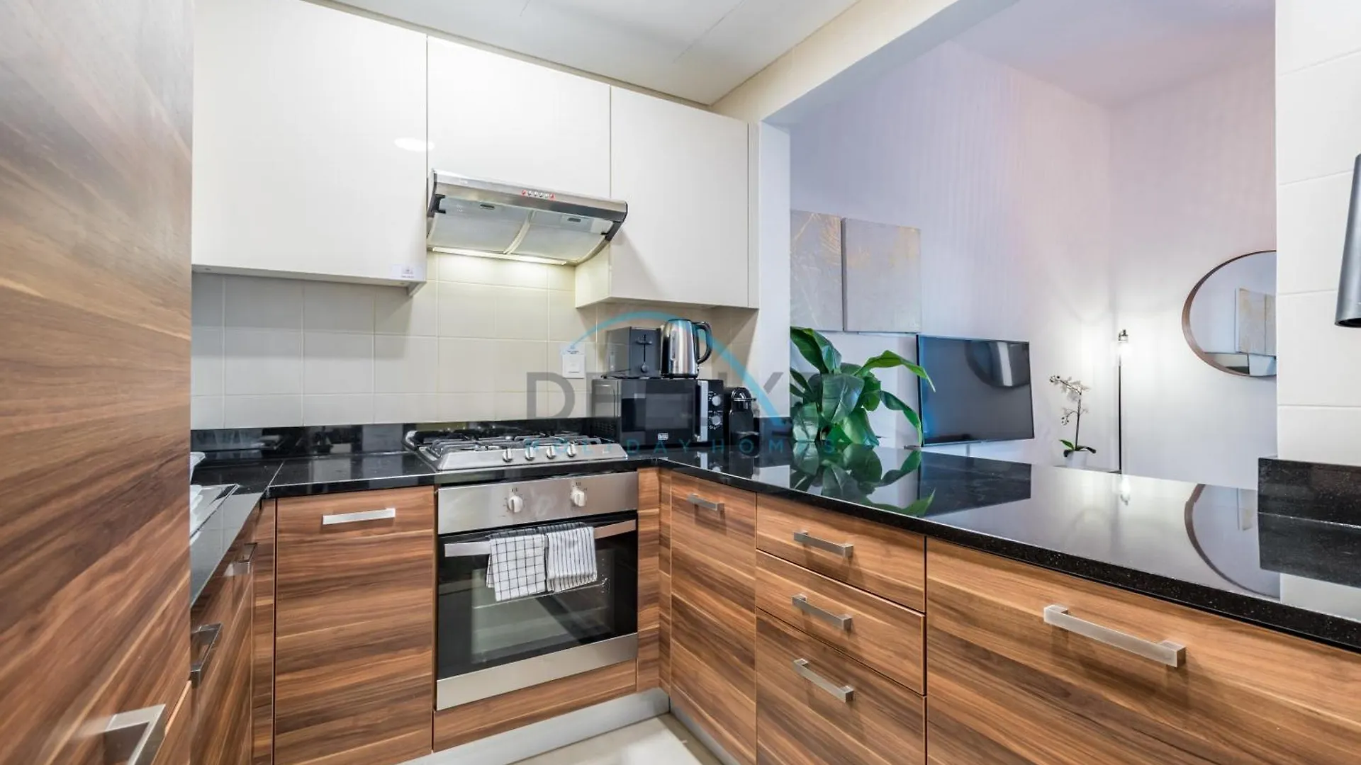 Cozy 1Br Getaway In Sparkle Tower 3, Dubai Marina Buy Deluxe Holiday Homes 0*,