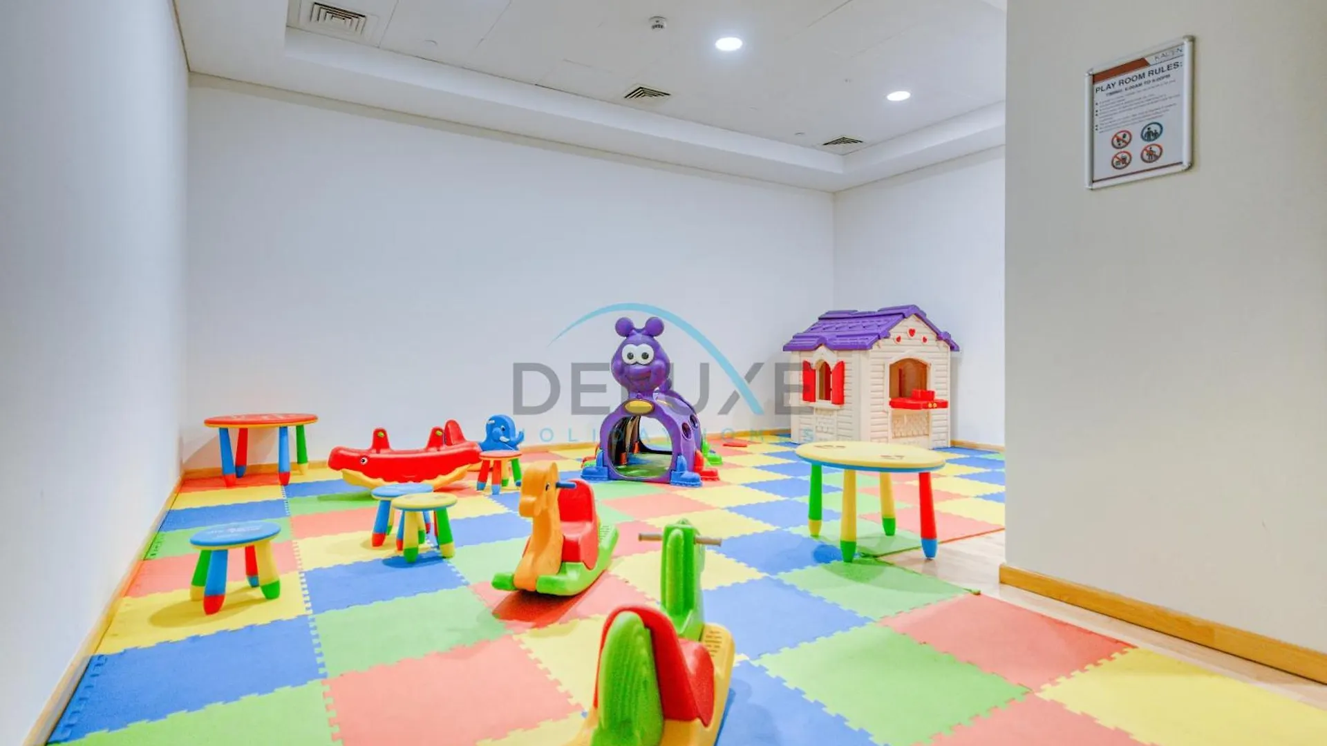 Apartment Cozy 1Br Getaway In Sparkle Tower 3, Dubai Marina Buy Deluxe Holiday Homes